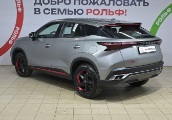 Подержанный автомобиль Omoda C5 2023 года (6 фото)