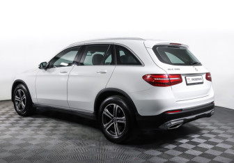 Подержанный автомобиль Mercedes-Benz GLC Coupe 2017 года (7 фото)