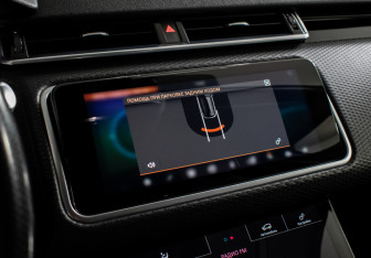 Подержанный автомобиль Land Rover Range Rover Velar 2018 года (15 фото)