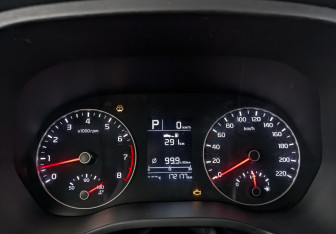 Подержанный автомобиль Kia Rio Hatchback 2021 года (15 фото)