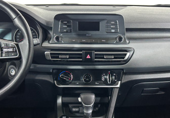 Подержанный автомобиль Kia Seltos 2021 года (12 фото)