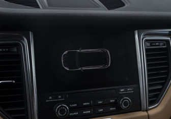Подержанный автомобиль Porsche Macan 2016 года (14 фото)