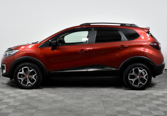 Подержанный автомобиль Renault Kaptur 2018 года (3 фото)