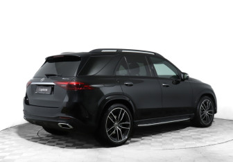 Подержанный автомобиль Mercedes-Benz GLE 2025 года (5 фото)