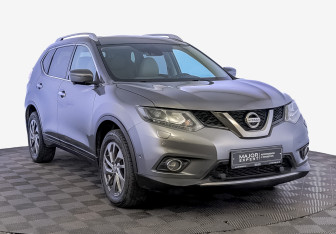 Подержанный автомобиль Nissan X-Trail 2018 года (3 фото)