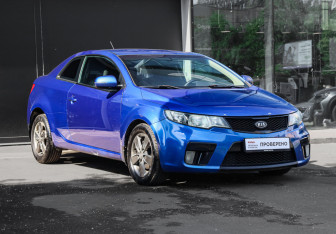 Подержанный автомобиль Kia Cerato Coupe 2010 года (3 фото)