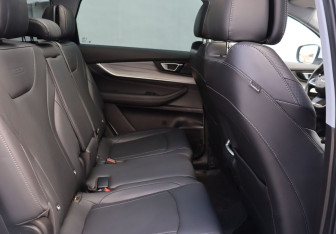 Подержанный автомобиль Chery Tiggo 8 Pro Max 2023 года (21 фото)