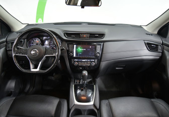 Подержанный автомобиль Nissan Qashqai 2019 года (8 фото)