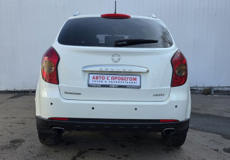 Подержанный автомобиль SsangYong Actyon 2011 года (6 фото)
