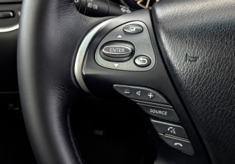 Подержанный автомобиль Infiniti QX60 2018 года (27 фото)