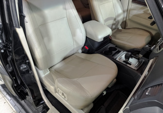 Подержанный автомобиль Mitsubishi Pajero 2017 года (24 фото)