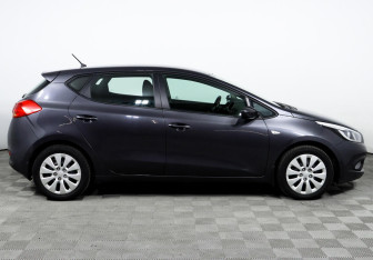Подержанный автомобиль Kia Ceed Hatchback 2015 года (4 фото)