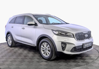 Подержанный автомобиль Kia Sorento 2019 года (3 фото)