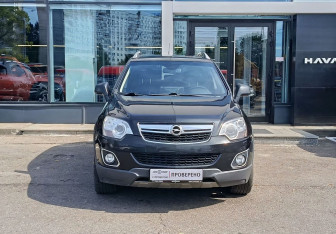 Подержанный автомобиль Opel Antara 2012 года (2 фото)