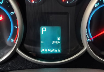 Подержанный автомобиль Chevrolet Cruze Hatchback 2012 года (14 фото)