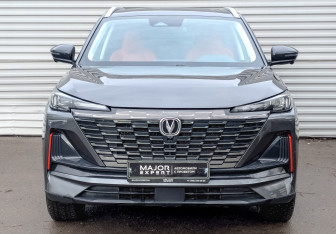 Подержанный автомобиль Changan UNI-S 2024 года (2 фото)