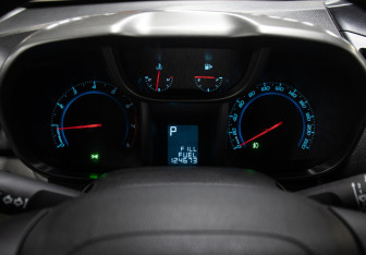 Подержанный автомобиль Chevrolet Orlando 2011 года (13 фото)