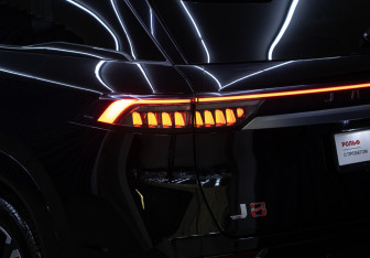 Подержанный автомобиль Jaecoo J8 2024 года (27 фото)