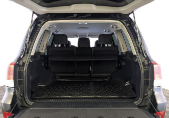 Подержанный автомобиль Toyota Land Cruiser Suv 2019 года (10 фото)