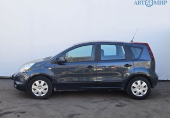 Подержанный автомобиль Nissan Note 2012 года (5 фото)