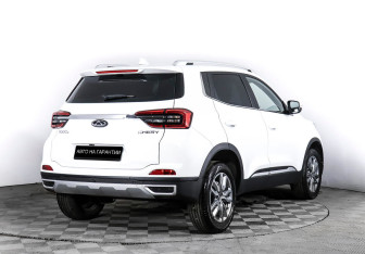 Подержанный автомобиль Chery Tiggo 4 2021 года (3 фото)