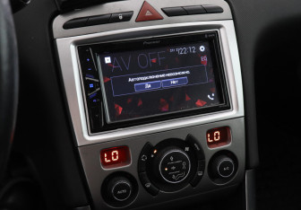 Подержанный автомобиль Peugeot 308 Hatchback 2011 года (9 фото)