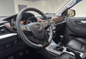 Подержанный автомобиль JAC T6 2022 года (24 фото)