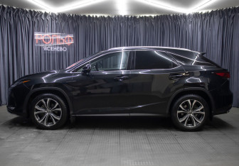 Подержанный автомобиль Lexus RX 2020 года (8 фото)