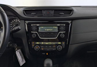 Подержанный автомобиль Nissan Qashqai 2021 года (15 фото)