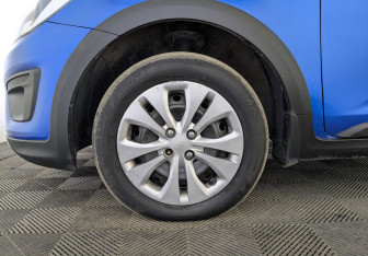 Подержанный автомобиль Kia Rio Hatchback 2019 года (11 фото)