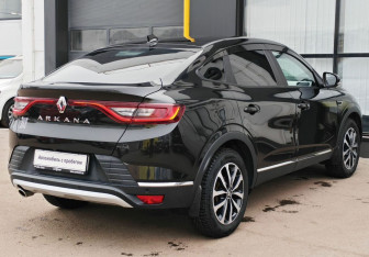 Подержанный автомобиль Renault Arkana 2021 года (5 фото)