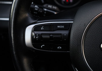 Подержанный автомобиль Kia K5 2021 года (22 фото)