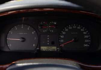 Подержанный автомобиль Hyundai Sonata 2007 года (9 фото)