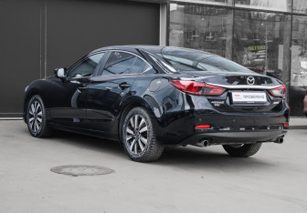 Подержанный автомобиль Mazda 6 Sedan 2017 года (6 фото)
