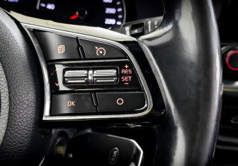 Подержанный автомобиль Kia Cerato Sedan 2019 года (27 фото)