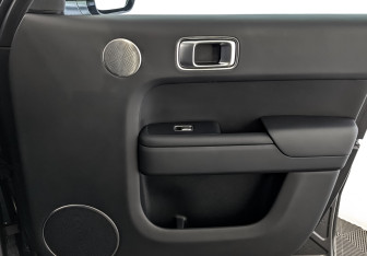 Подержанный автомобиль LiXiang L9 2023 года (23 фото)