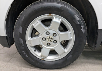 Подержанный автомобиль Honda Pilot 2012 года (26 фото)