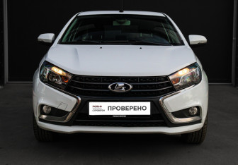 Подержанный автомобиль LADA (ВАЗ) Vesta Sedan 2018 года (2 фото)