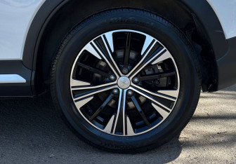 Подержанный автомобиль Mitsubishi Eclipse Cross 2022 года (17 фото)