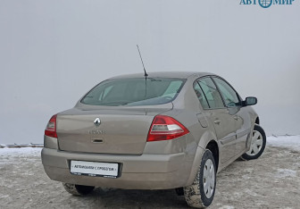 Подержанный автомобиль Renault Megane Sedan 2007 года (5 фото)