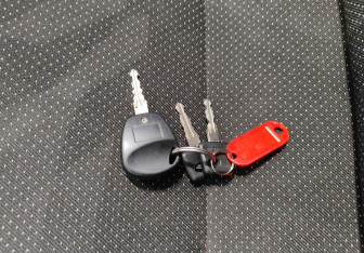 Подержанный автомобиль Chevrolet Niva 2010 года (14 фото)