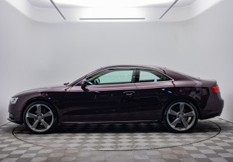 Подержанный автомобиль Audi A5 Coupe 2014 года (2 фото)