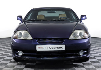 Подержанный автомобиль Hyundai Coupe 2002 года (2 фото)