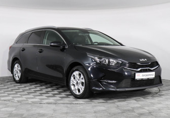 Подержанный автомобиль Kia Ceed Wagon 2021 года (3 фото)