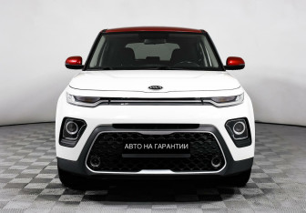 Подержанный автомобиль Kia Soul 2020 года (2 фото)