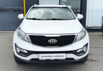 Подержанный автомобиль Kia Sportage 2014 года (2 фото)