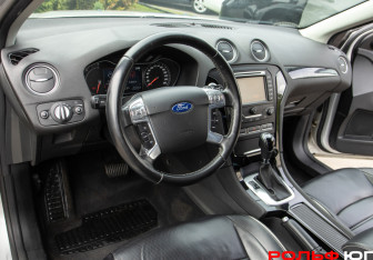 Подержанный автомобиль Ford Mondeo Sedan 2012 года (13 фото)