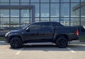 Подержанный автомобиль Volkswagen Amarok 2011 года (8 фото)