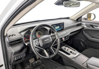 Подержанный автомобиль Haval Jolion 2022 года (16 фото)