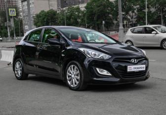 Подержанный автомобиль Hyundai i30 Hatchback 2012 года (3 фото)